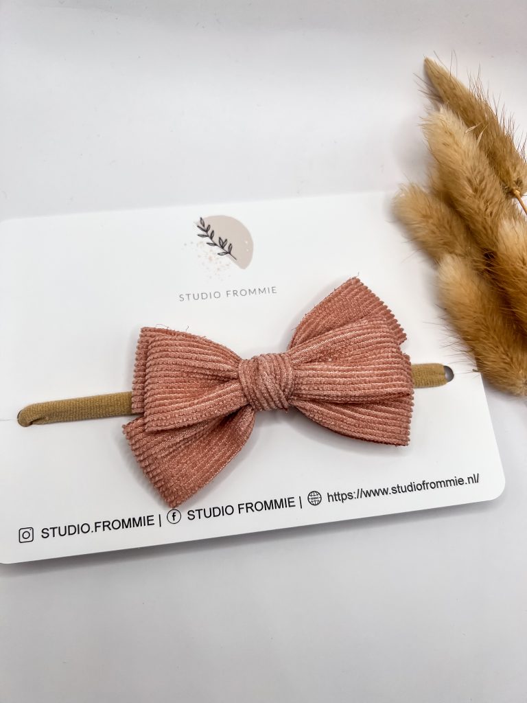 Haarbandje pink nr 03. Strik. Corduroy