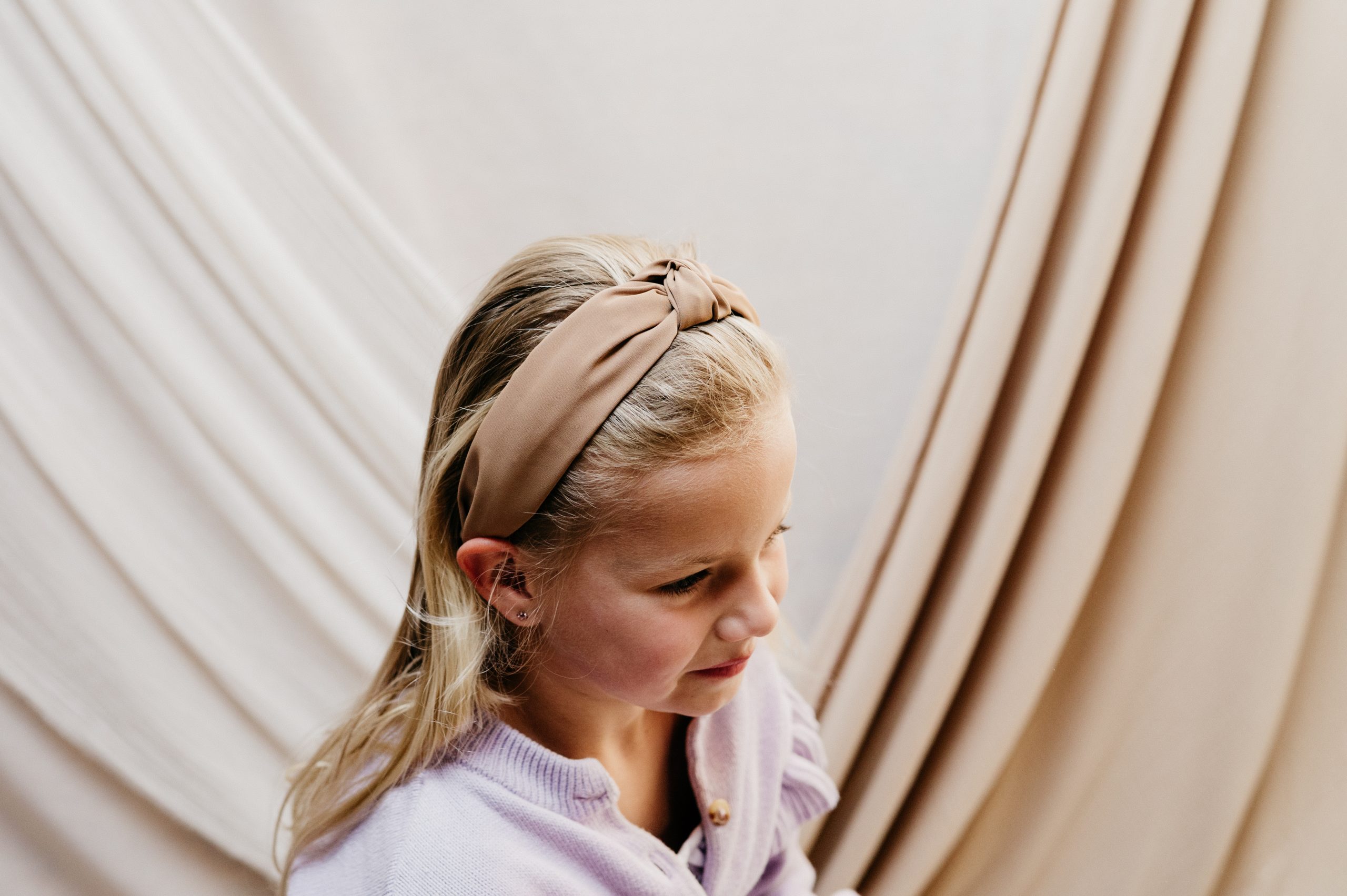 Diadeem knoop haarband camel