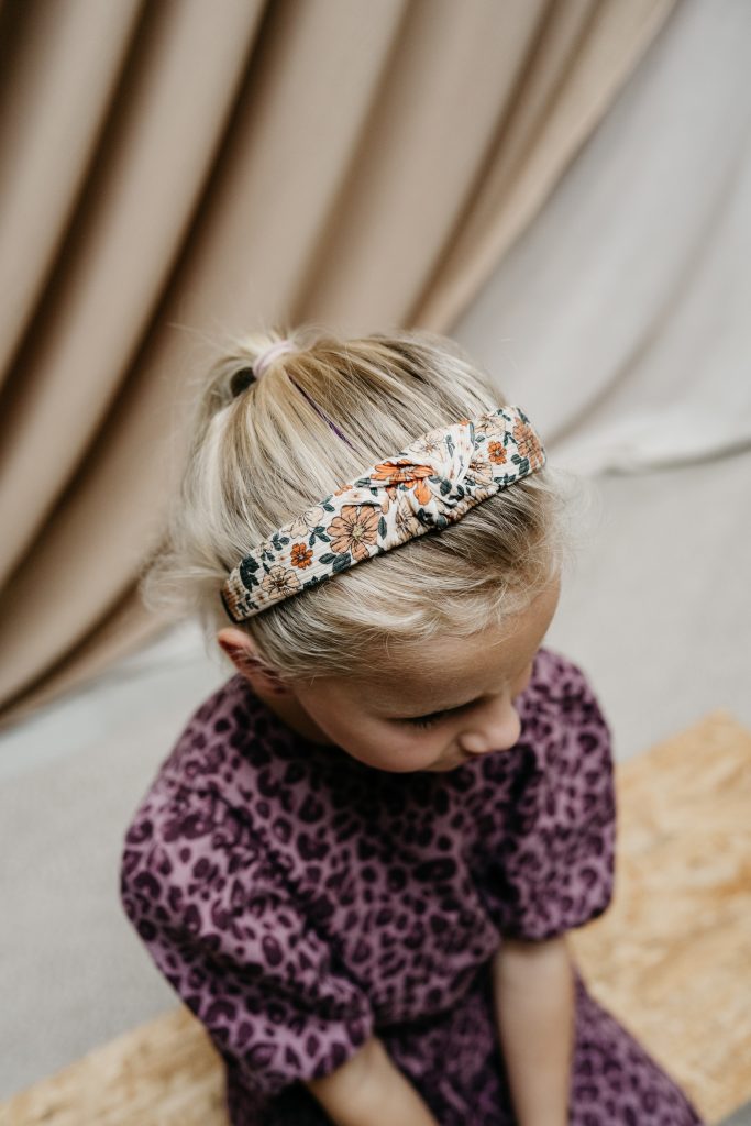 knoop haarband flower power
