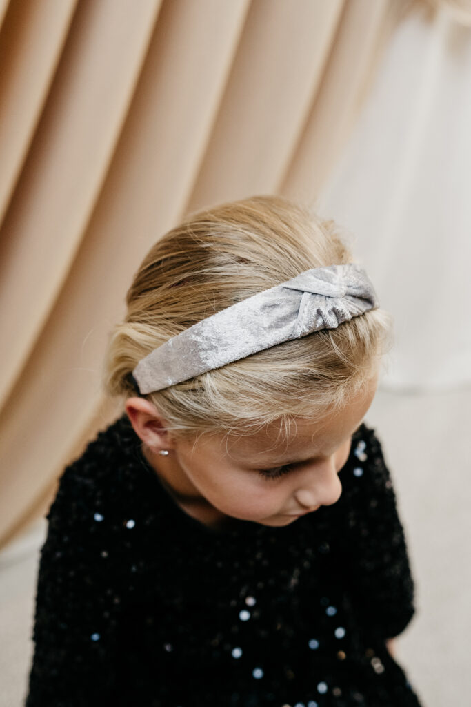 MEES & MEG x Studio Frommie | Diadeem knoop haarband - Kerst Zilver