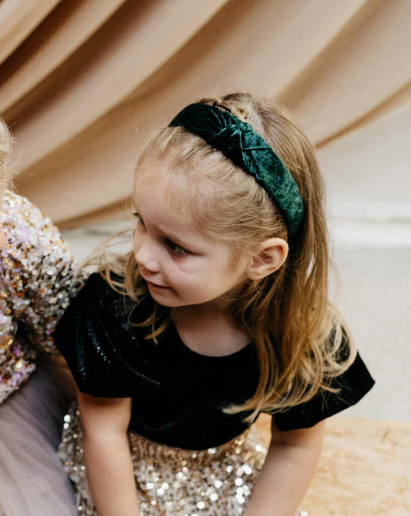 MEES & MEG x Studio Frommie | Diadeem knoop haarband - Kerst Champagne