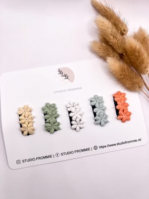 Setje antislip haarspeldjes Ulla. Bloemen. Haarspeldjes voor baby's en meisjes met dun fijn haar